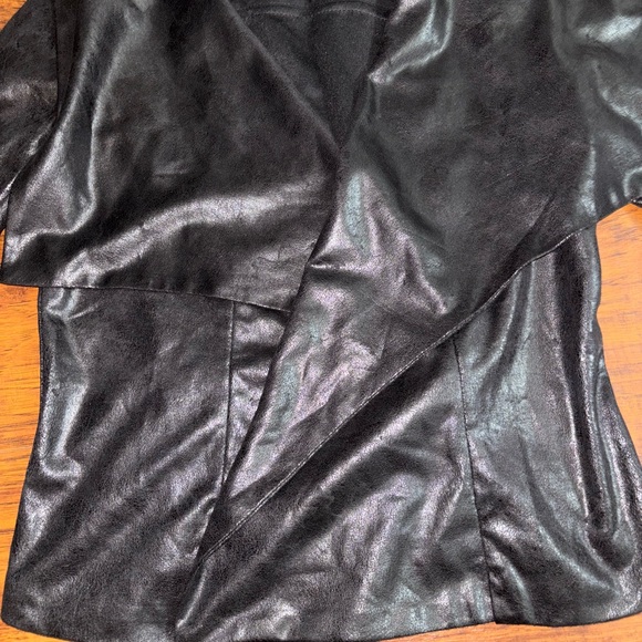 Pants Store Black Faux Leather Open-Front Jacket Women’s Small Draped Jacket - Picture 2 of 6